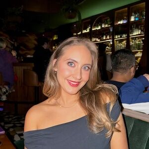 Meet your Posher, Dani